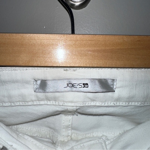 Joes jeans cuffed white capri pants - Picture 3 of 7
